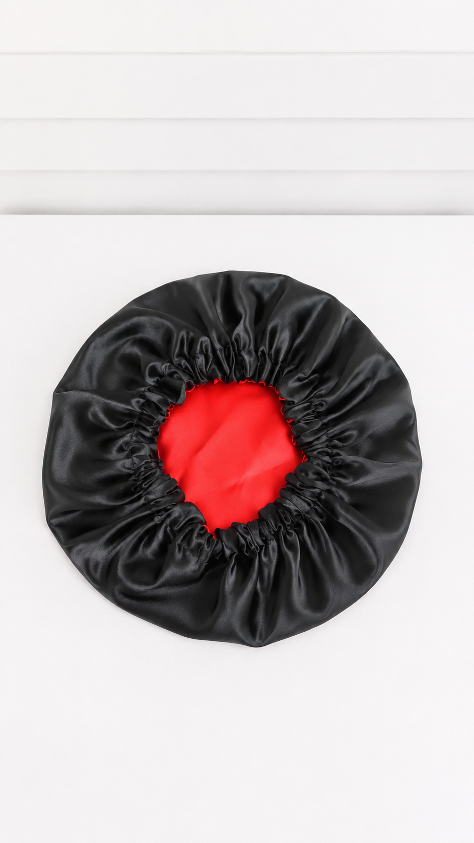 Luxury Reversible Satin Bonnet – Black & Red Elegant Hair Protection Cap for Sleep, Frizz Control & Healthy Hair Care❤️🖤